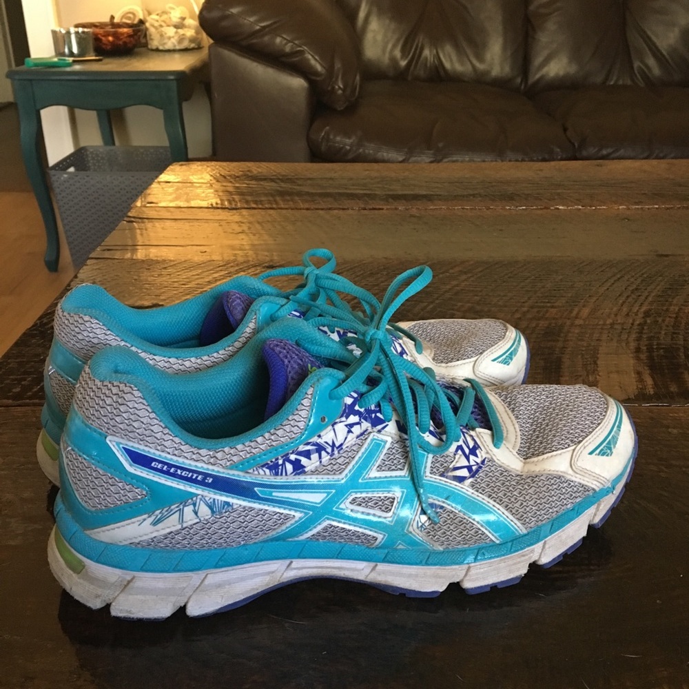 ASICS women’s running shoe